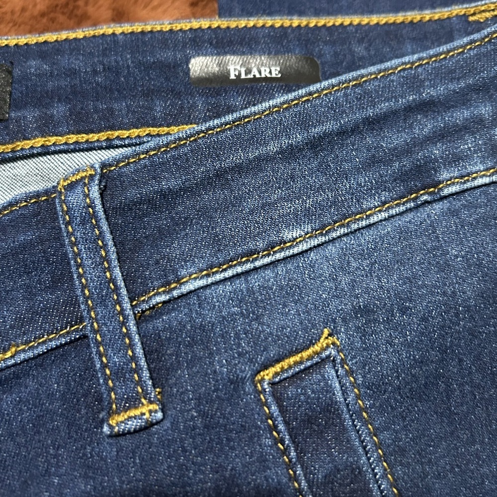 Judy Blue Size 13/31 Dark Blue Trouser Flare leg medium wash Jeans NWOT - Picture 5 of 10